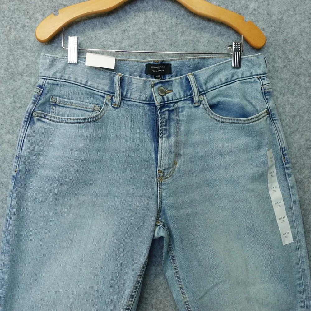 BANANA REPUBLIC Travel Jeans Mens 33x32 Blue Light Wash Denim Athletic Stretch